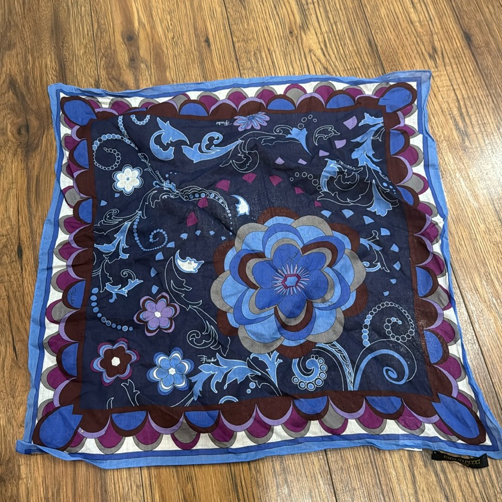 Emilio pucci scarf